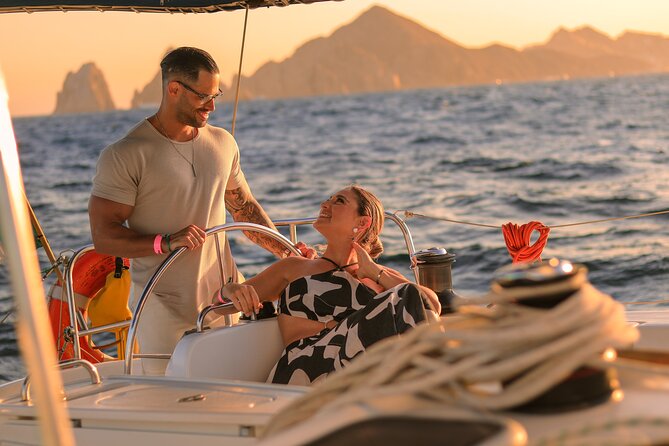 Los Cabos Luxury Sunset Sail with Light Appetizers and Open Bar - The 2.5 hours on the water: what the ride feels like