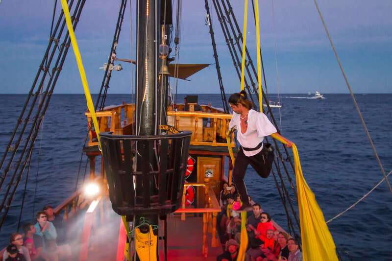 Los Cabos: Pirate Ship Sunset Cruise & Show with Dinner - Should you book the Pirate Ship Sunset Cruise with Dinner?