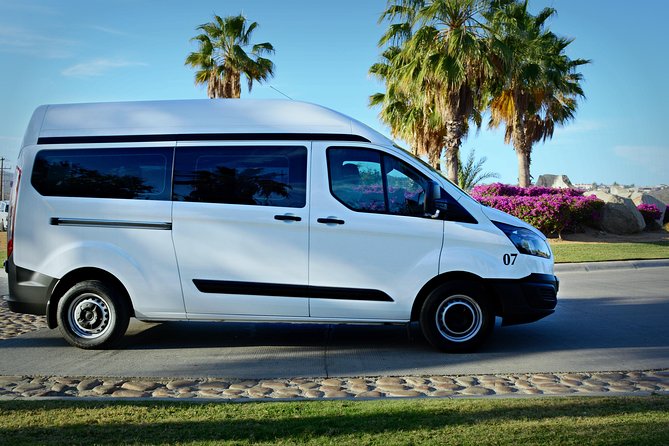 Los Cabos Private Mini-van Round-Trip Transfer - Airport logistics: the small things that can go sideways