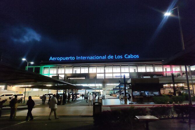 Los Cabos Private Transportation (Zone 3) One Way - What’s Included and What You’ll Need to Handle Yourself