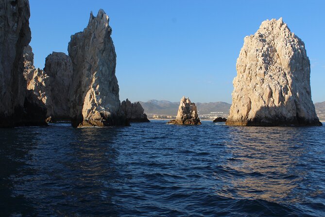 Los Cabos Snorkel & Pirate Ship Fun Adventure with Lunch - Lunch on board: a meal plan designed for real hunger