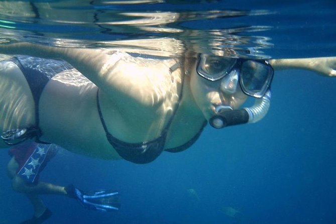 Los Cabos Snorkeling Tour to Chileno Bay and Santa Maria Cove - Stop 1: Santa Maria Beach and the easy, clear-water vibe