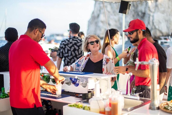 Los Cabos Sunset Party Cruise - Pickup and meeting point: where things can go right or wrong