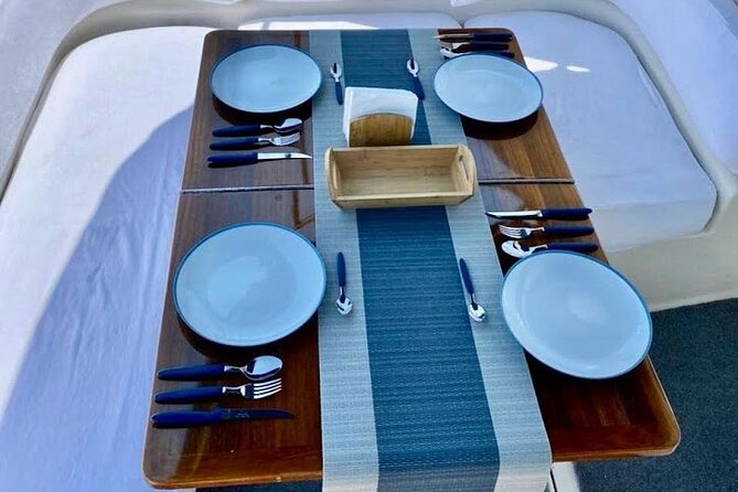 Los Cabos Yacht Adventure - Arch, Snorkel, Lunch, Drinks 1-18ppl - Food, Drinks, and the Crew Touch That Changes the Day