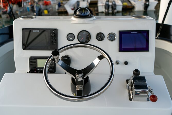 Luxury Private Yacht Charter in Cabo San Lucas Mexico - A Private 2-Hour Yacht Charter in Cabo San Lucas: The Big Idea