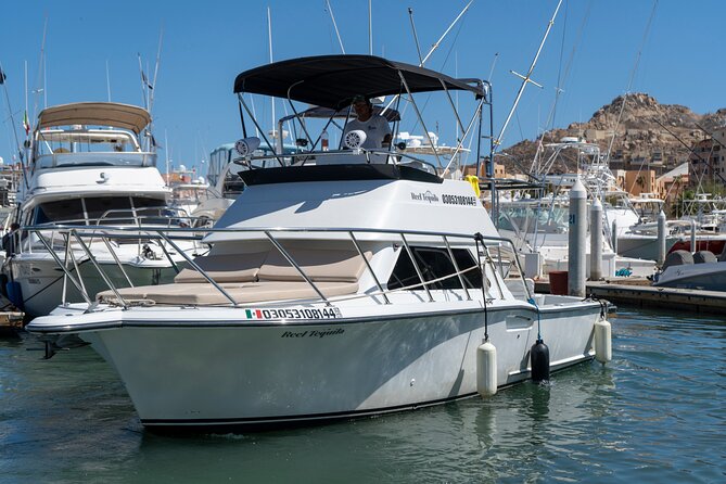 Luxury Private Yacht Charter in Cabo San Lucas Mexico - Stop 1: El Arco de Cabo San Lucas Up Close