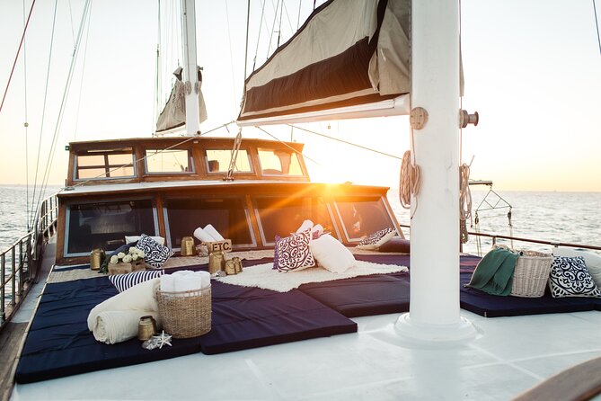 Luxury Yacht Snorkeling & Lunch Cruise from Cabo San Lucas - Who This Yacht Cruise Suits Best