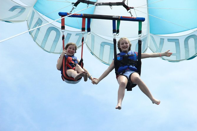 Outdoor Adventure: Parasailing in Los Cabos - Crew Personality, Small Group Timing, and What a Smooth Operation Means