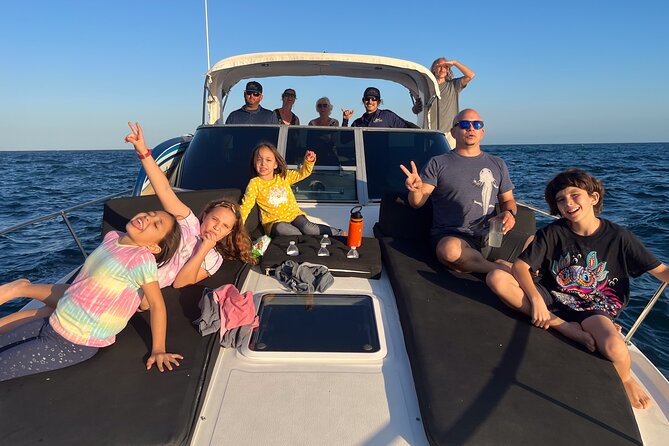 Private 3hr Yacht Cruise in Cabo San Lucas all included - All-inclusive onboard: snacks, lunch, alcohol, and flotation support