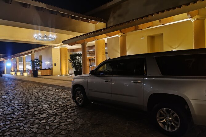 Private Airport Trip to Cabo San Lucas Hotels RT - Price and value: $251.35 per group (up to 6)