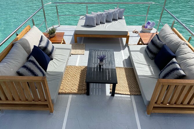Private Cabo 35ft cat experience Food and open bar included! - Food, open bar, and the “keep it moving” vibe