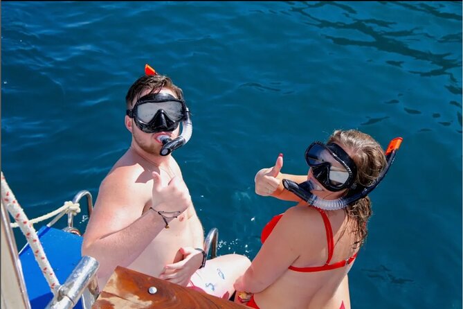 Private Cabo 35ft cat experience Food and open bar included! - The crew factor, from Max and Javier to Lorena and Javi