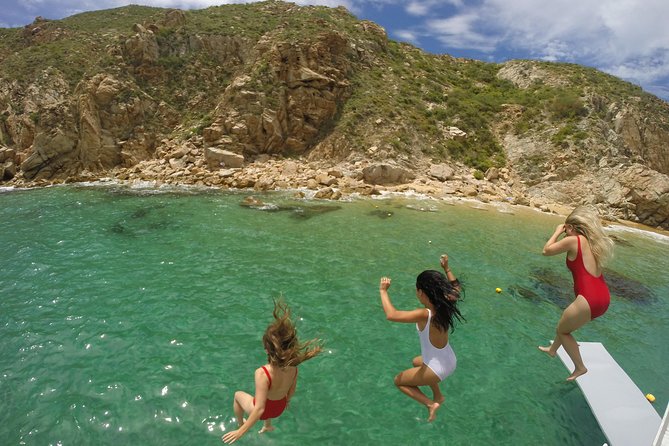 Private Cabo 35ft cat experience Food and open bar included! - Sailing the bay with the classic Cabo hits, Lover’s Beach to El Arco
