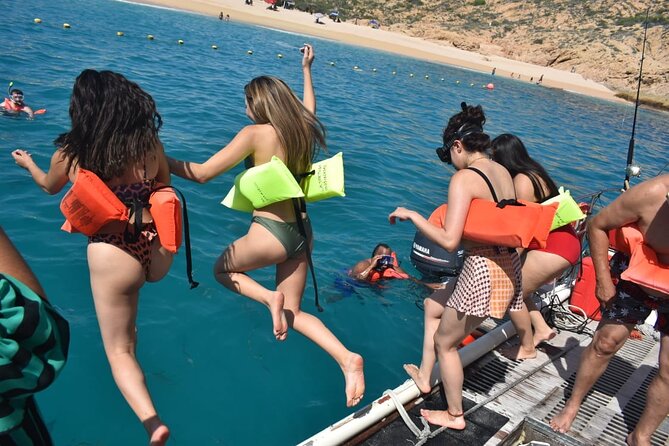 Private Catamaran Snorkeling Cruise in Los Cabos - Price and Value: What $950 Per Group Buys You