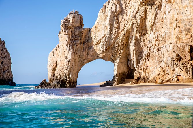 Private Day Trip to San José & Cabo San Lucas - Lunch at Stop Light: plan for the extra $25 per person