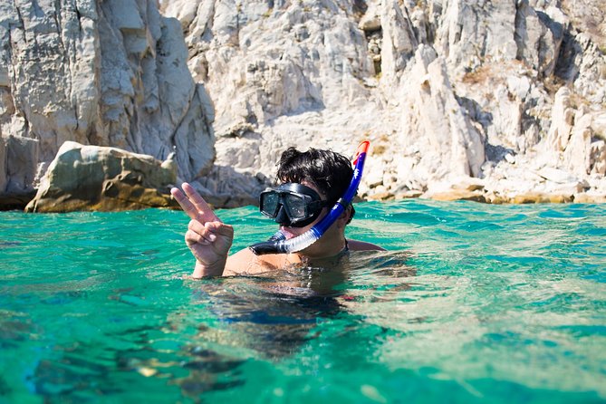 Private Los Cabos Arch and Playa del Amor Tour by Glass Bottom Kayak - Why a Private Kayak to the Los Cabos Arch Feels Different