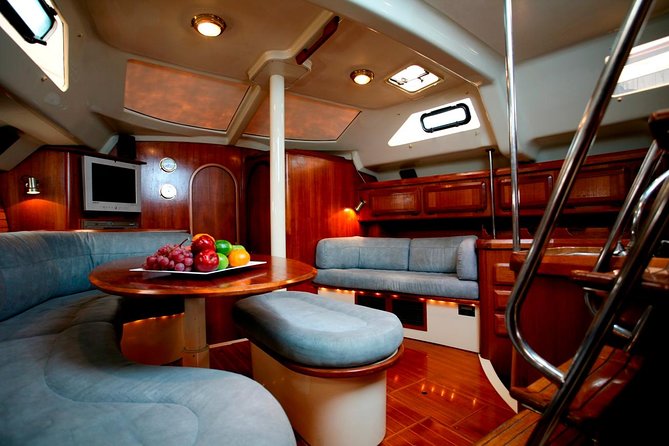 Private Luxury 42ft Sailing with Snorkeling in Los Cabos - A private 42ft sail in Cabo San Lucas, built for your pace