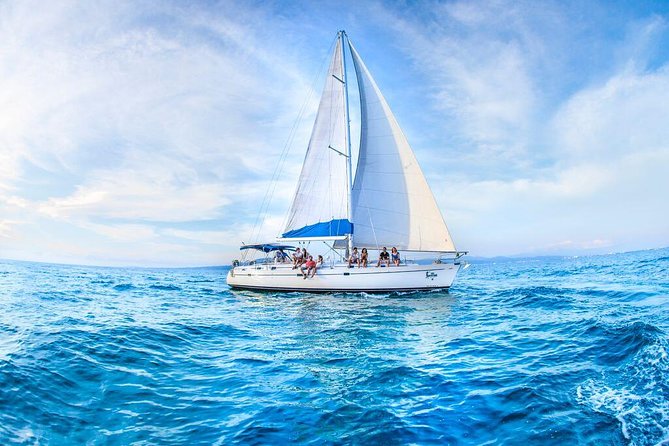 Private Luxury Sailing Cruise in Los Cabos with Lunch and Open Bar - Lunch on board plus an open bar you can plan around