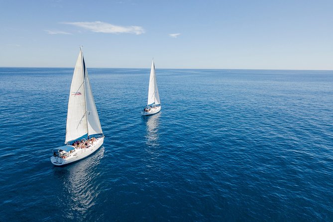 Private Luxury Sailing Cruise in Los Cabos with Lunch and Open Bar - Sailing back toward Cabo San Lucas, with time to relax