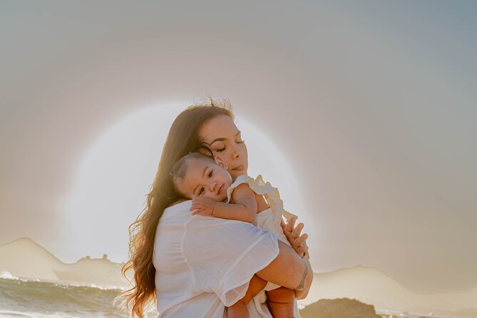 Private Photoshoot Session in Cabo - Best for couples, families, and friends who want Cabo photos with personality