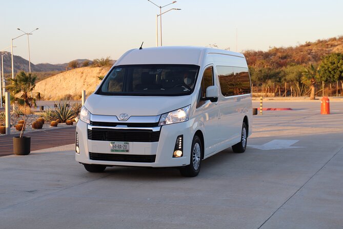 Private San Jose del Cabo Roundtrip Airport Transfer - Comfort details that make a short ride feel better