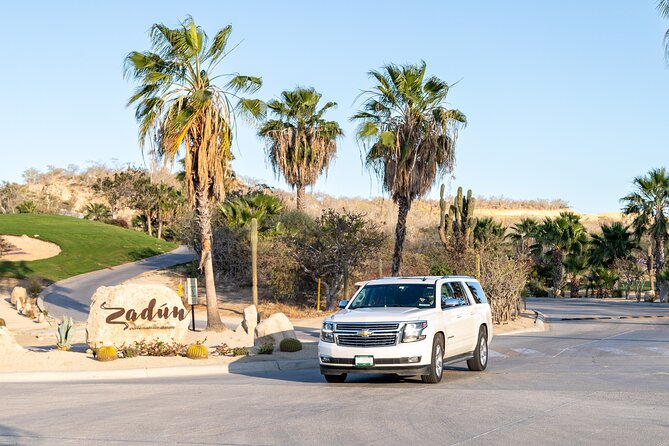 Private SUV Round-Trip from Airport to Hotels in Puerto Los Cabos - The Ride to Puerto Los Cabos: Comfort, Cold Drinks, and Luggage Help