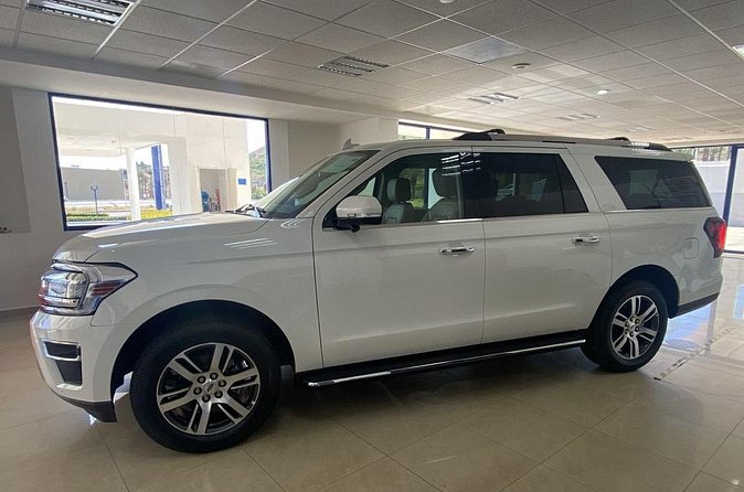 Private SUV RoundTrip from Airport to Hotels Pacific Area Zone 4 - Who should book this private SUV transfer