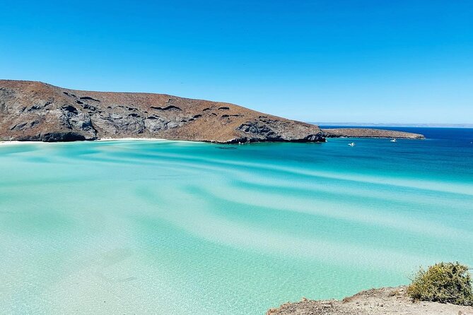 Private Tour to Balandra, La Paz and Todo Santos - La Paz: murals, murals, and time to breathe