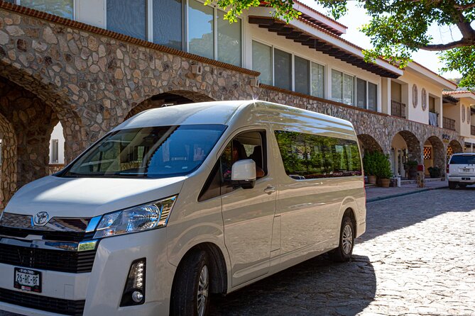 Private Transfer from Los Cabos Airport to Cabo San Lucas - Private Door-to-Door Delivery to Your Resort Lobby