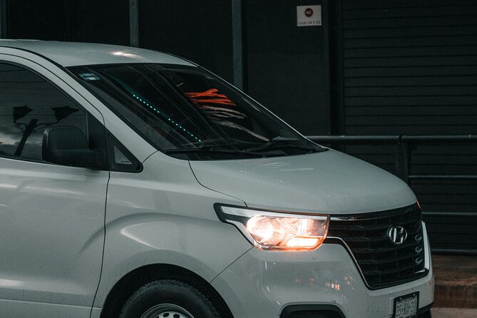 Private Transportation from Los Cabos Airport to ROUND TRIP Hotels - Price and Value: When $240 Per Group Works Best