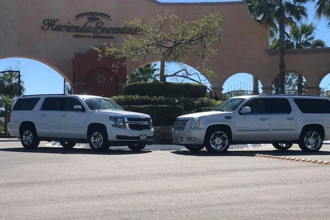 Private Transportation in cabo (Airport and City) - Meeting Outside the Terminal With a Name Sign