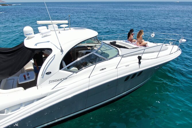 Private Yacht Sea Ray all-inclusive charter in Cabo - How a 3-hour Sea Ray private charter feels in Cabo