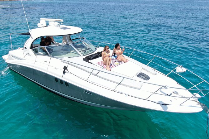 Private Yacht Sea Ray all-inclusive charter in Cabo - Water time: snorkeling, paddleboards, and choosing your comfort level