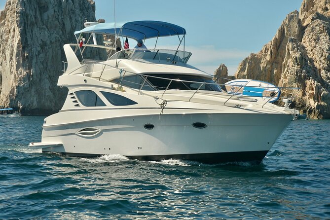 Pura Vida Yacht 42 FT with all inclusive service in Cabo - What’s really included in the all-inclusive package