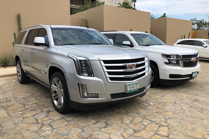 "Round Trip Airport Shuttle - San José del Cabo Hotel Zone" - The Service Style: Professional Driver, Private Vehicle, Extra Help