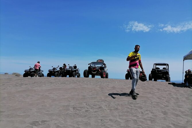 Sandboarding at the Mogote Dunes - Timing, Effort Level, and Safety for First-Timers