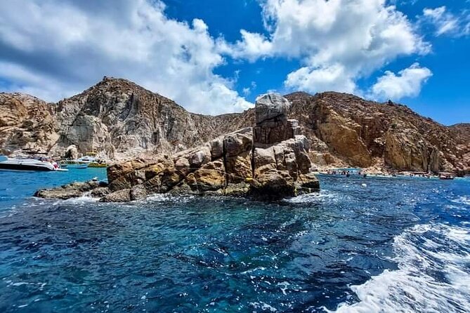 Santa Maria and Chileno Bay Snorkel Adventure Los Cabos - Cruising Past El Arco de Cabo San Lucas From the Deck