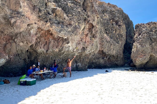Sea Lions & Mega-Paddleboard Tour in Balandra - From La Paz to Balandra: the day’s rhythm
