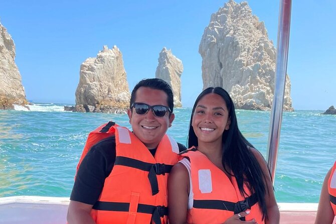 Shared Experience Glass Bottom Boat to the Arch in Cabo San Lucas - Key points worth knowing before you go