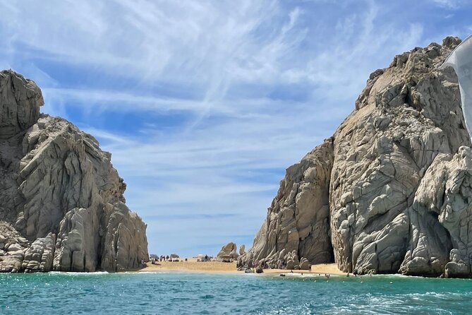 Shared Experience Glass Bottom Boat to the Arch in Cabo San Lucas - Playa de los Amantes: the romance stop, built into the route