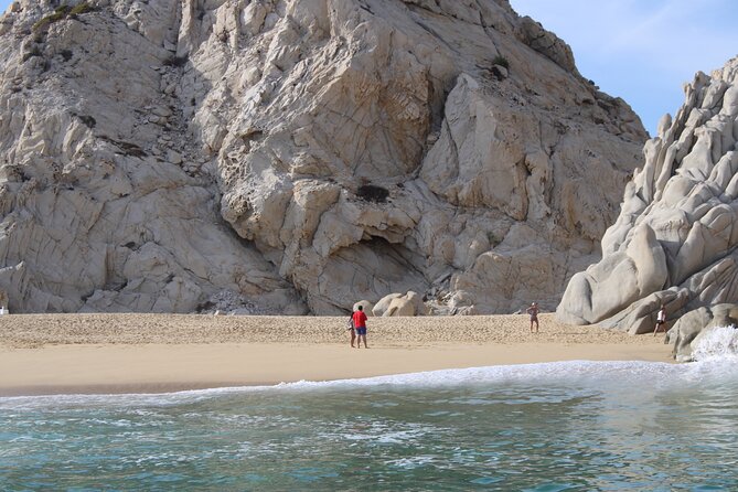 Shared Tour to the Arch of Cabo San Lucas - Who should book this Cabo Arch glass-bottom tour
