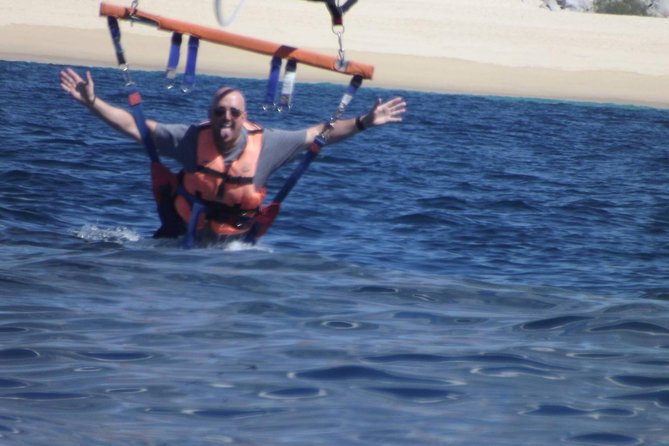 Single or Double Parasailing in Cabo with Views of The Arch - Safety and Equipment: The Crew-Run Comfort Factor