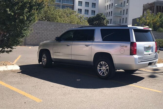 SJD Airport To Los Cabos +6 Passengers - Arrival Perks: Hotel Drop-Off Plus a Cold Drink