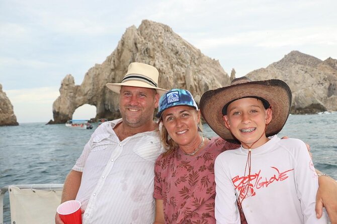 Snorkel Tour in private Trimarán in Los Cabos - Drinks and lunch on a 3-hour charter: the value of not skipping the basics