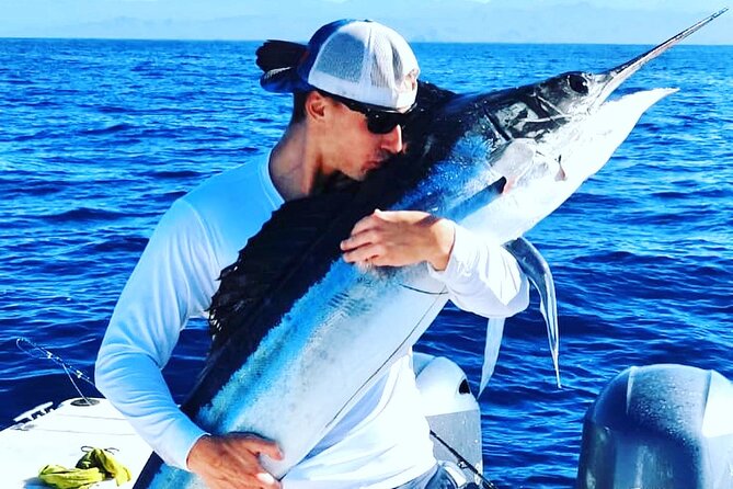 Sportfishing Charters in Cabo San Lucas with Kellyfish Cabo Sportfishing - What the crew does when it gets slow (and when it heats up)