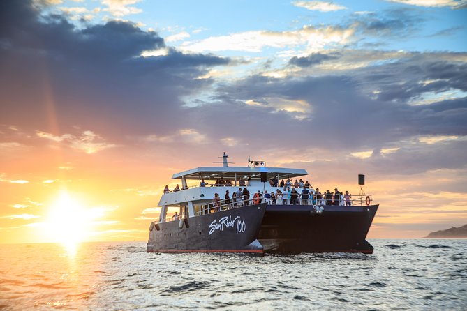 Sunset Dinner Cruise in Cabo San Lucas - Stop 3, Pedregal cliffs: upscale views and a camera workout