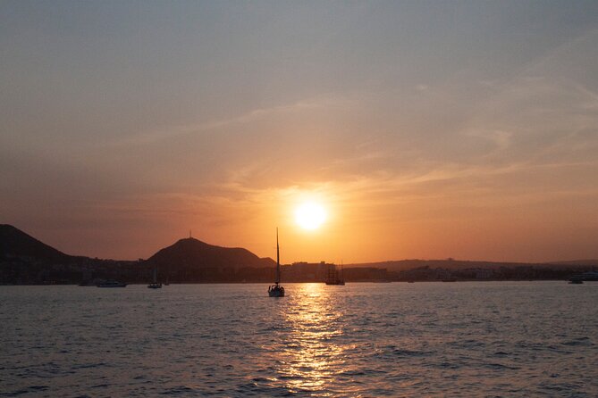 Sunset Dinner Cruise in Cabo San Lucas - Drinks, bar options, and how to budget if you want premium