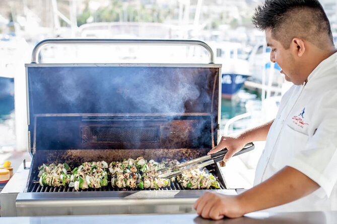 Sunset Dinner Cruise in Los Cabos - Who this cruise is best for