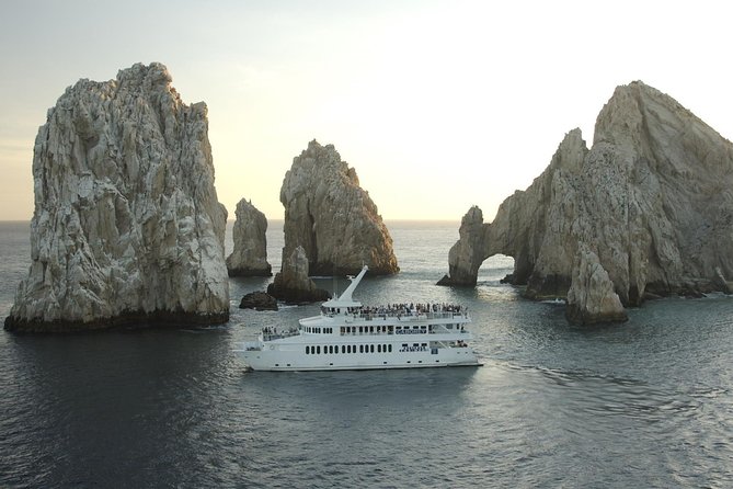 Sunset Mexican Dinner Cruise and Live Music in Cabo San Lucas - Live music that can take over your whole evening