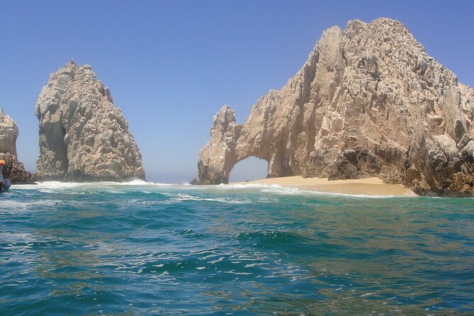 The Arch of Los Cabos Glass-bottom boat tour - El Arco de Cabo San Lucas: the money shot stop